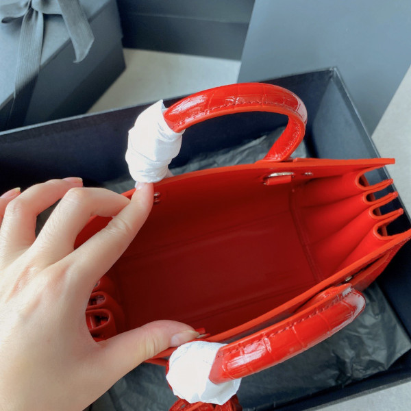 Y*L sac de jour nano