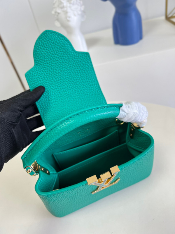 l0*is V*t0n capucines mini