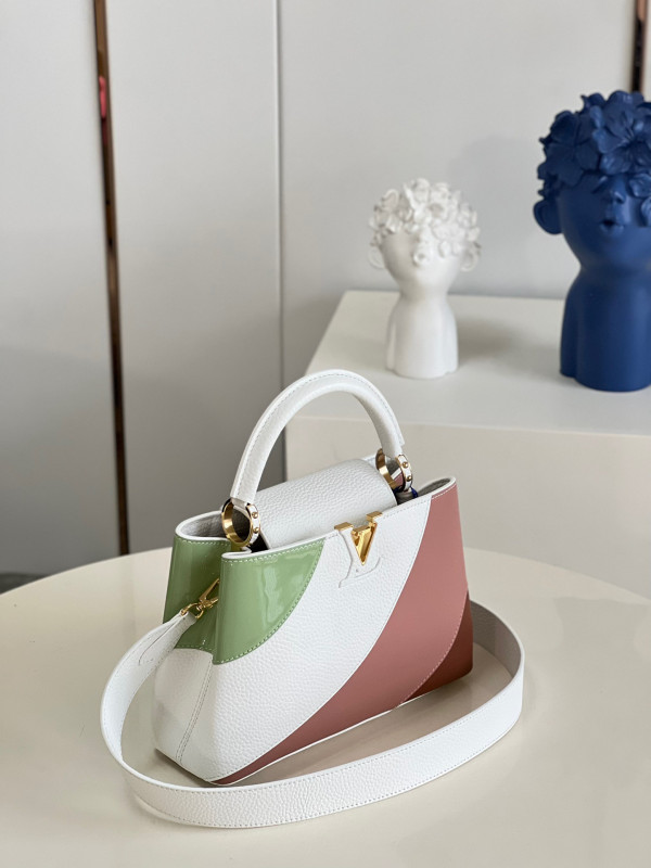 l0*is V*t0n capucines bb