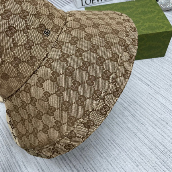 G*u*i gg canvas wide brim hat