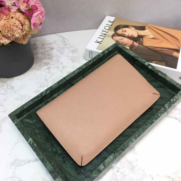 VALENTINO GARAVANI VSLING GRAINY CLUTCH