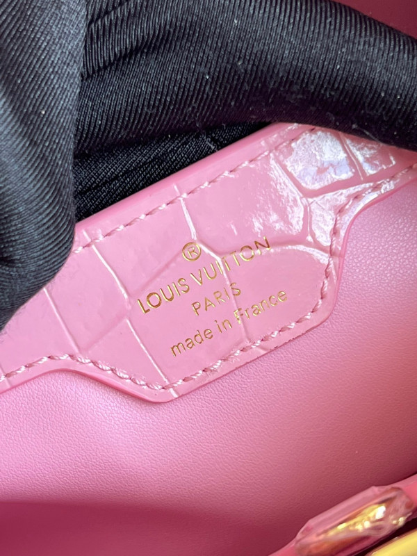 l0*is V*t0n capucines bb