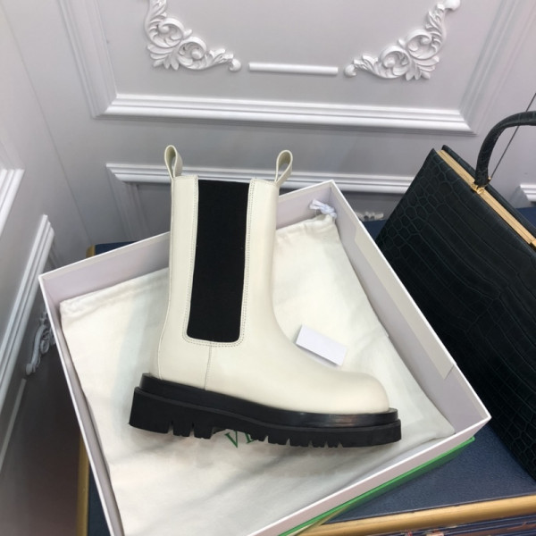 bo*te*ga Ve*ne*ta lug