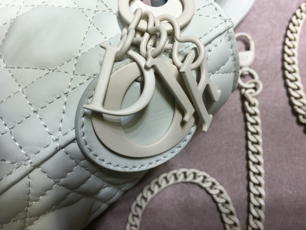 LADY DIRO ULTRA MATTE