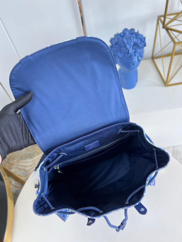 l0*is V*t0n christopher pm