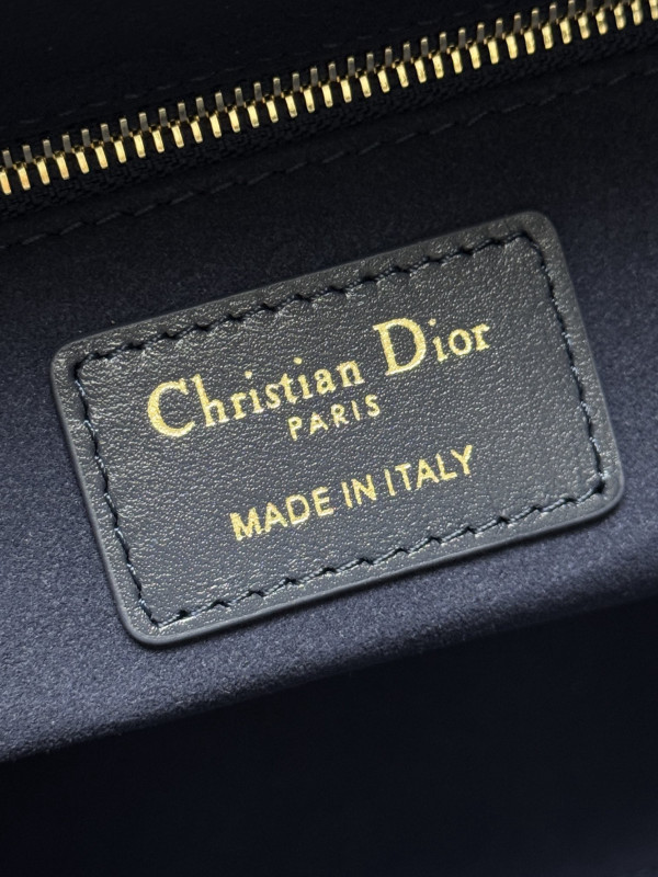 LADY DIRO MEDIUM LAMBSKIN - 24CM