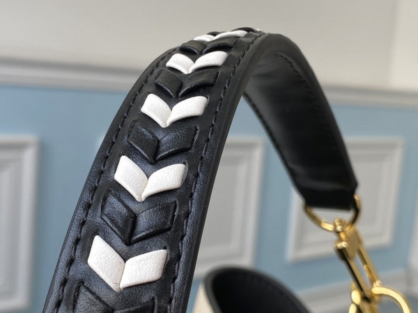 l0*is V*t0n nÉonoÉ