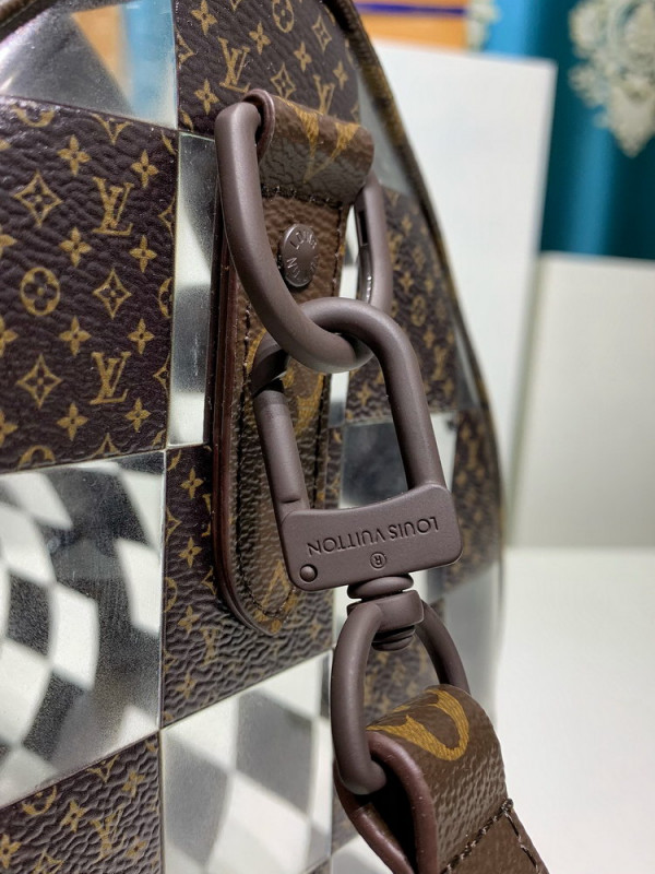 l0*is V*t0n keepall bandouliÈre 50