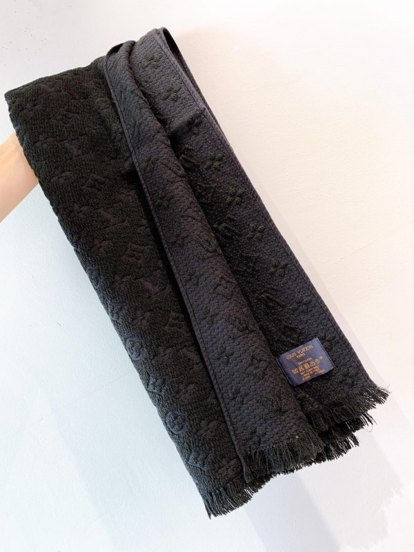 l0*is V*t0n monogram classic scarf