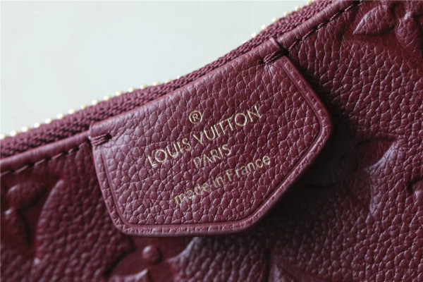 l0*is V*t0n easy pouch on strap