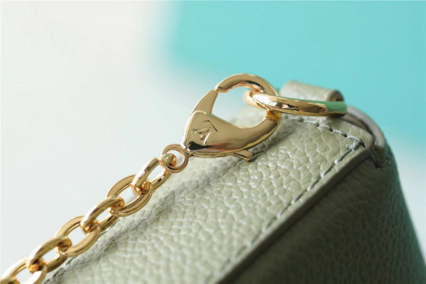 l0*is V*t0n pochette fÉlicie