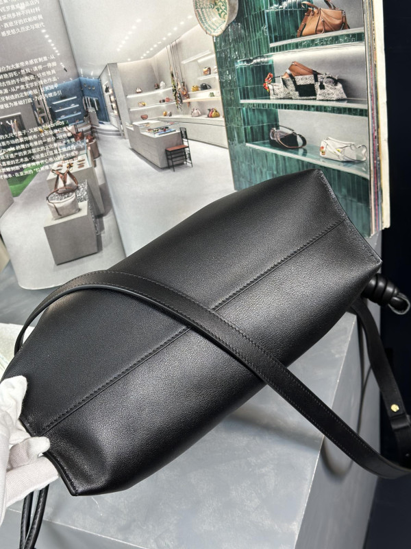 Lowee Flamenco clutch