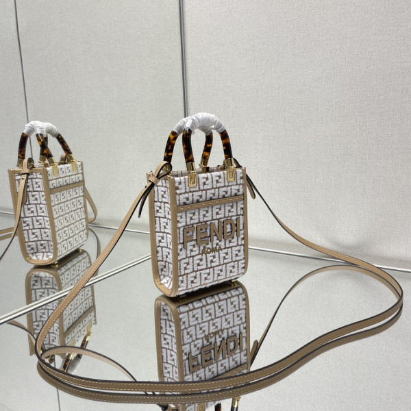 F**di mini sunshine shopper-13-18-6.5cm