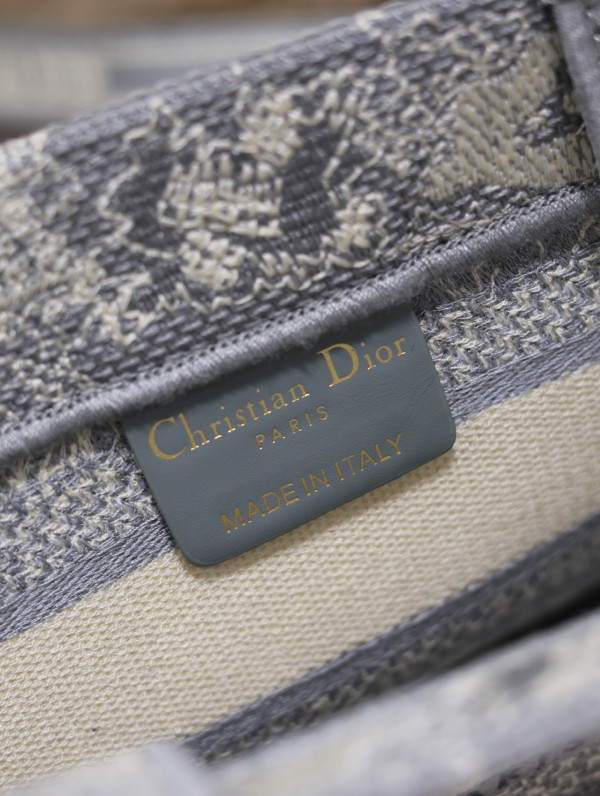 DIRO MINI BOOK TOTE-21.5*13*7.5CM