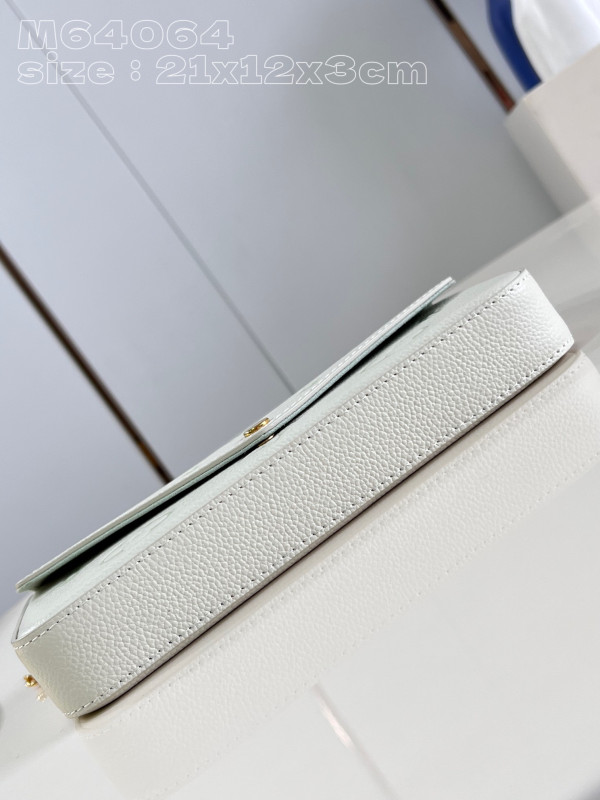 l0*is V*t0n pochette fÉlicie