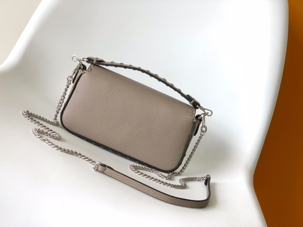 F**di baguette-20*5*13cm