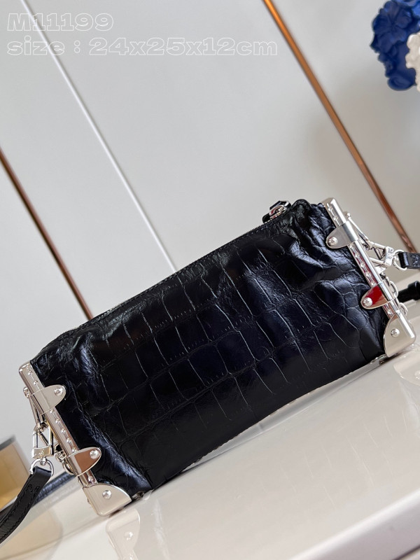 l0*is V*t0n slim trunk-23*12*4cm