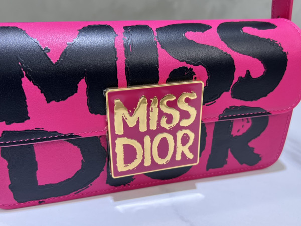 MISS DI0R FLAP BAG