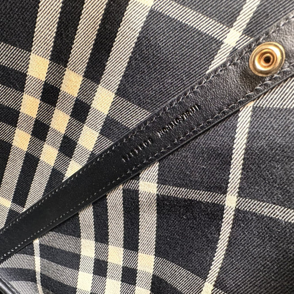 B**rry small check shoulder bag