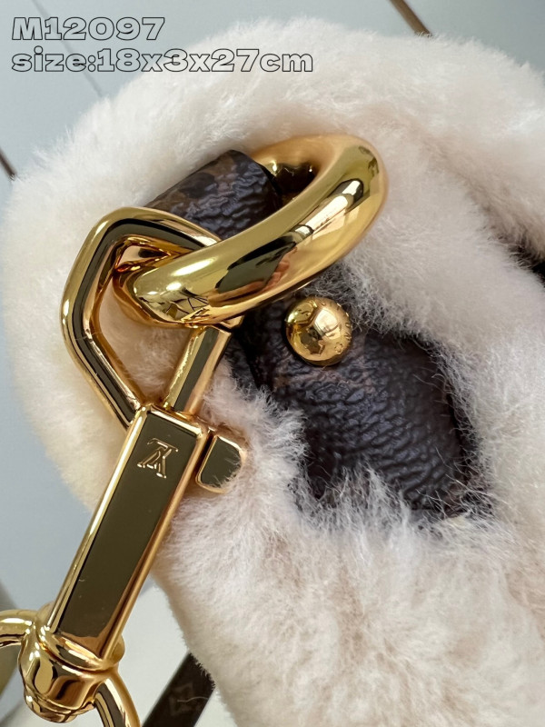 l0*is V*t0n ski sunset