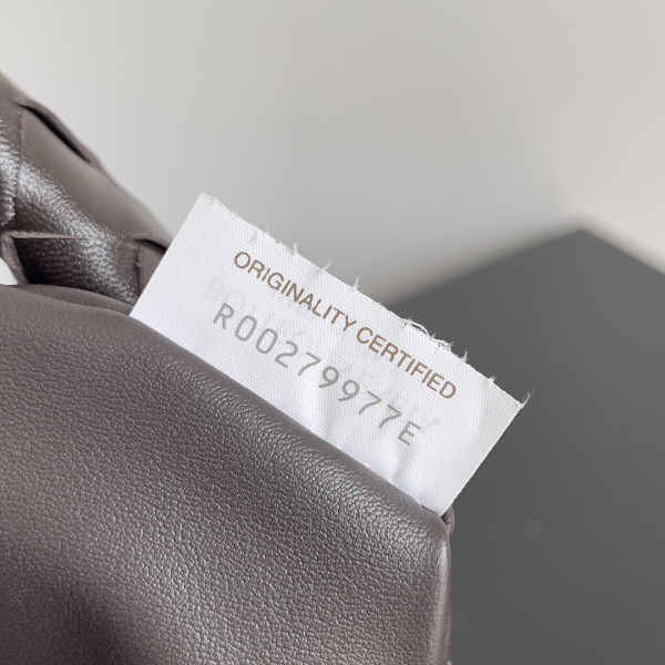 bo*te*ga Ve*ne*ta mini hop-25.5*14.5*11cm