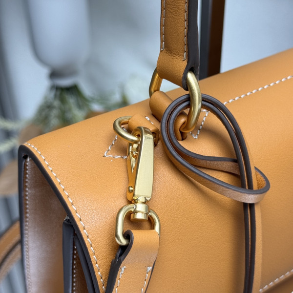 Pra*a soft sound medium leather shoulder bag