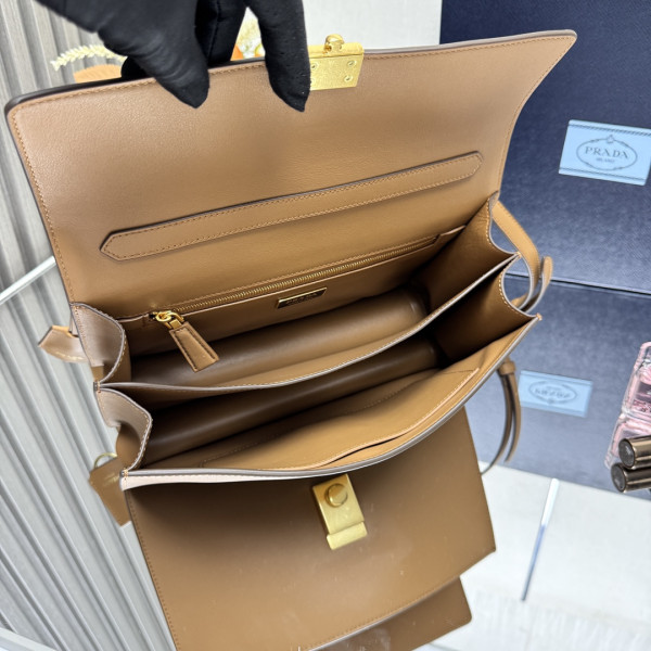 Pra*a soft sound medium leather shoulder bag