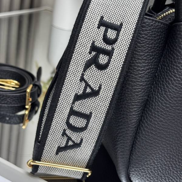 Pra*a leather mini handbag-18*19.5*9cm