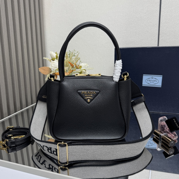 Pra*a small leather bag - 23*21*10cm