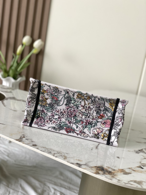 SMALL DIRO BOOK TOTE-26CM