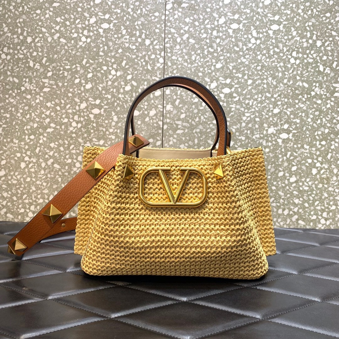 VALENTINO SMALL STRAW SUMMER TOTE