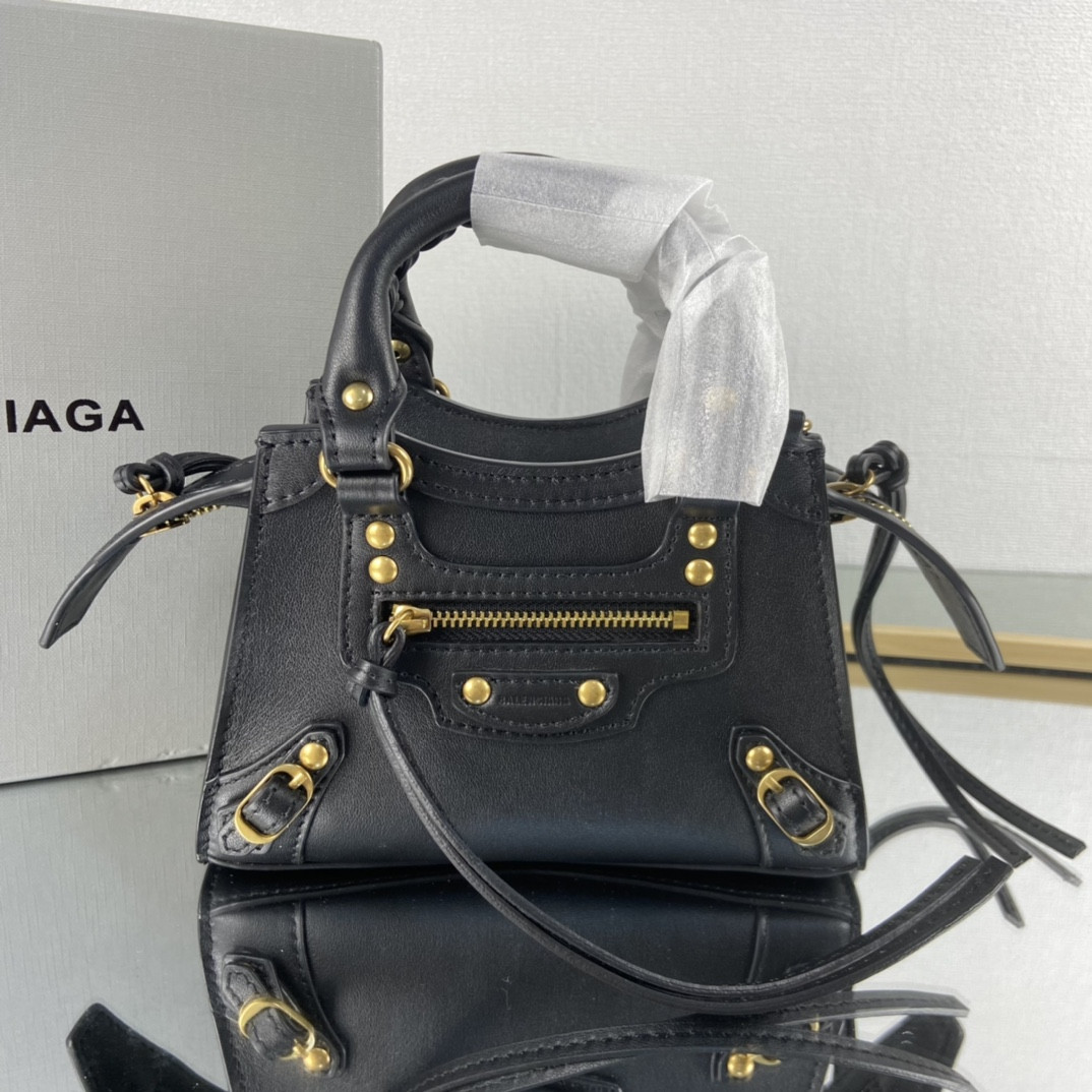 Ba*len*cia*ga neo classic nano top handle bag