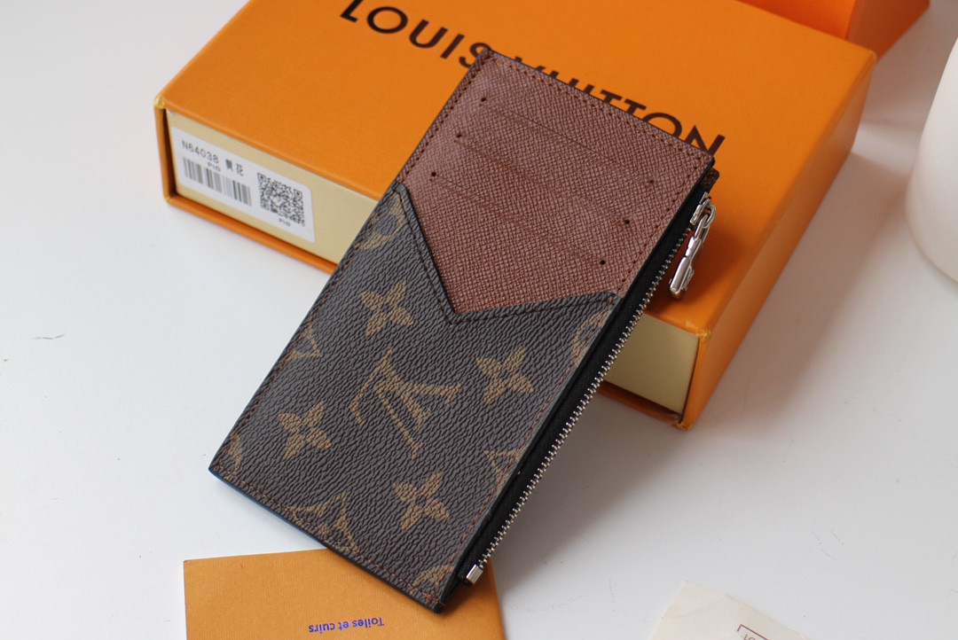 l0*is V*t0n coin card holder