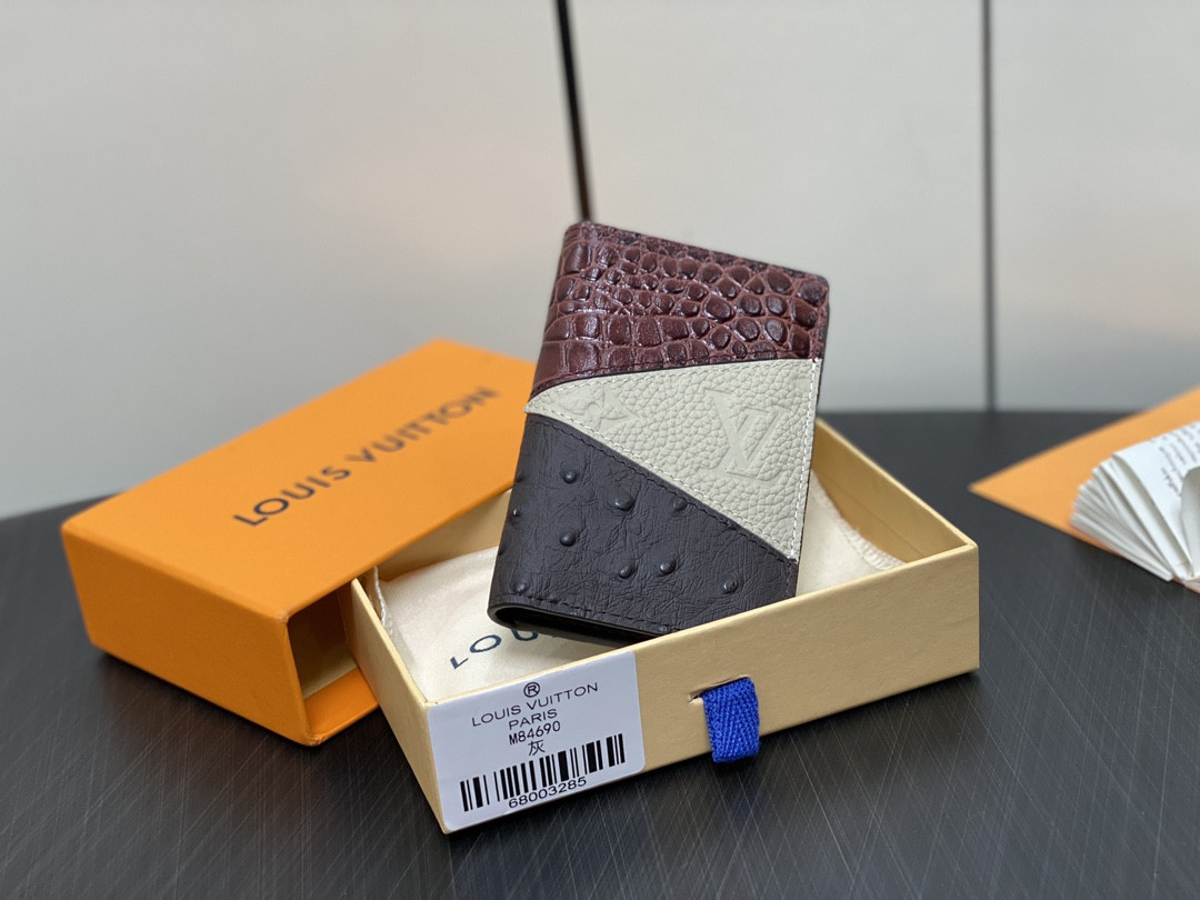 l0*is V*t0n pocket organizer-7.5*11.1*1 cm