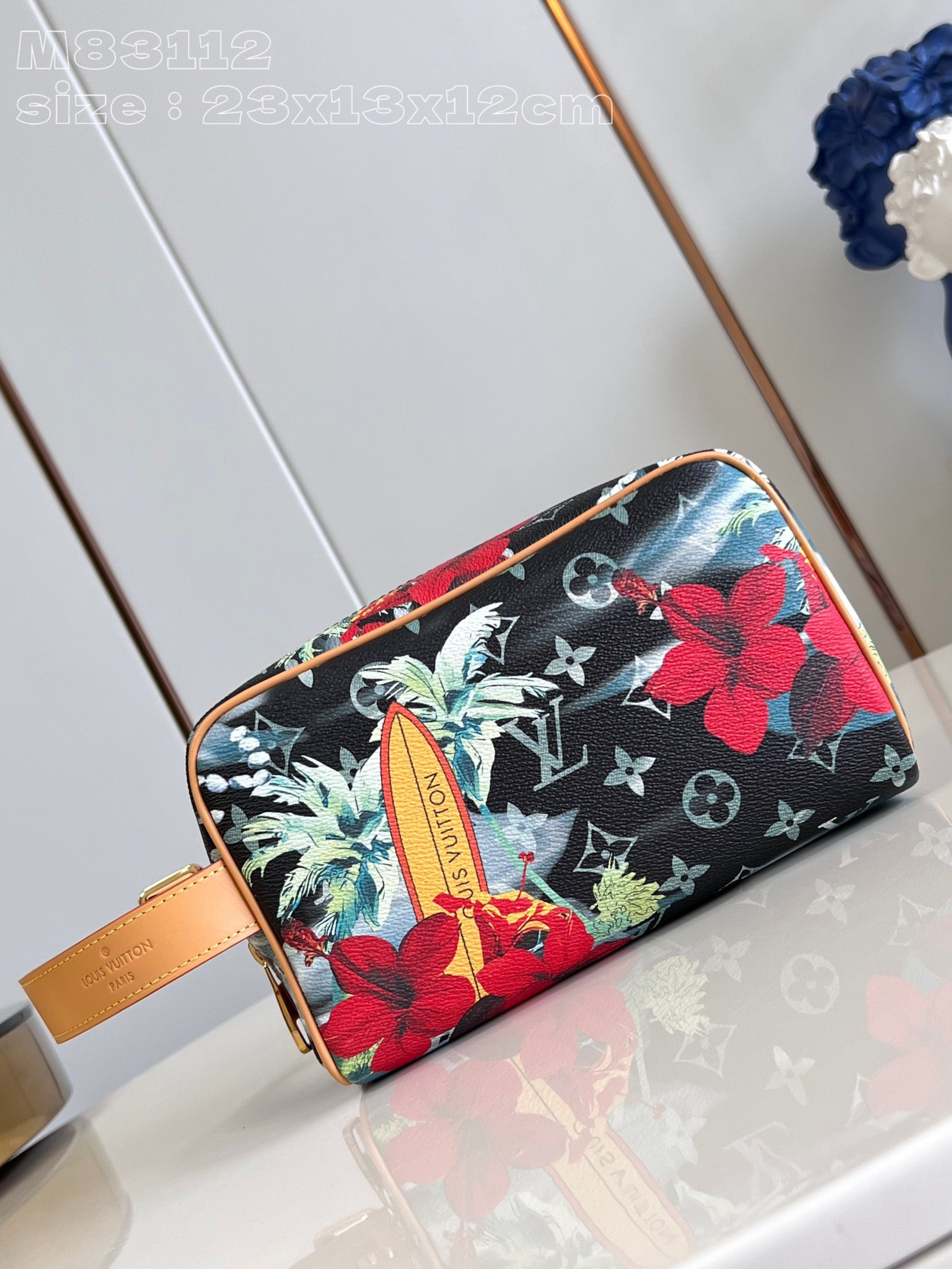 l0*is V*t0n locker dopp kit bag-23*13*12cm